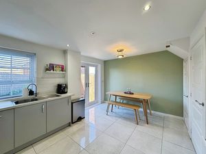 Photo 13- click for photo gallery